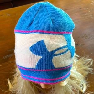 Under armour kids beanie - reversible